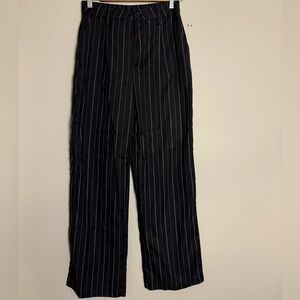H&M Black Pinstriped Women's Trousers